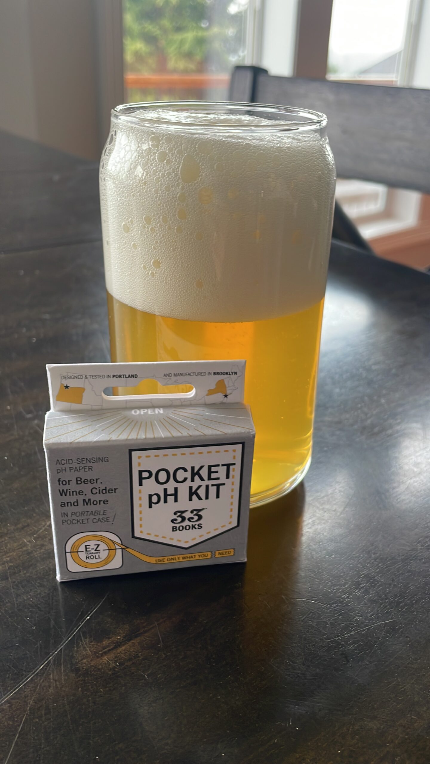 Pocket pH kit